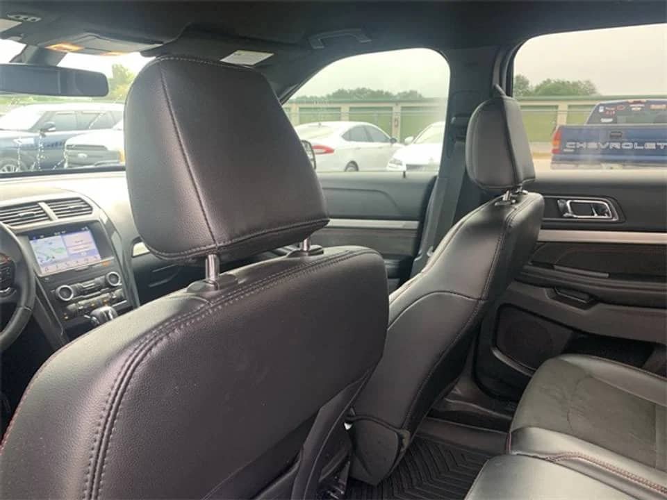 2019 Ford Explorer For Sale – 3rd Row SUV | AWD | Low Miles | Clean Title - Image 11