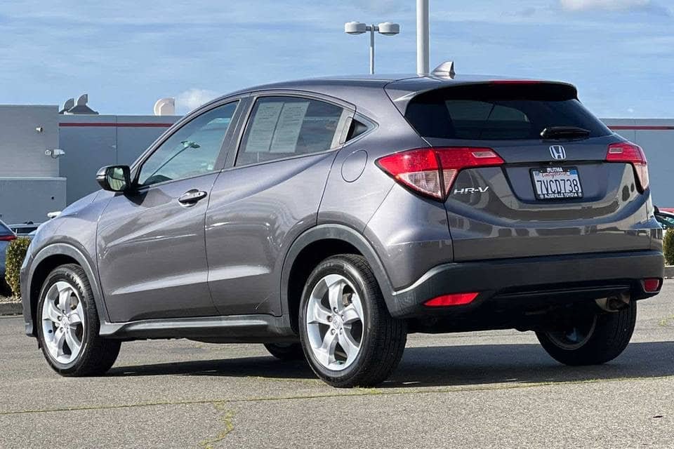 Used 2016 Honda HRV for Sale – Reliable, Fuel-Efficient, and Versatile SUV - Image 9