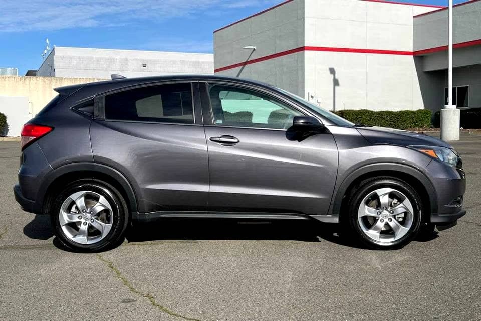 Used 2016 Honda HRV for Sale – Reliable, Fuel-Efficient, and Versatile SUV - Image 2