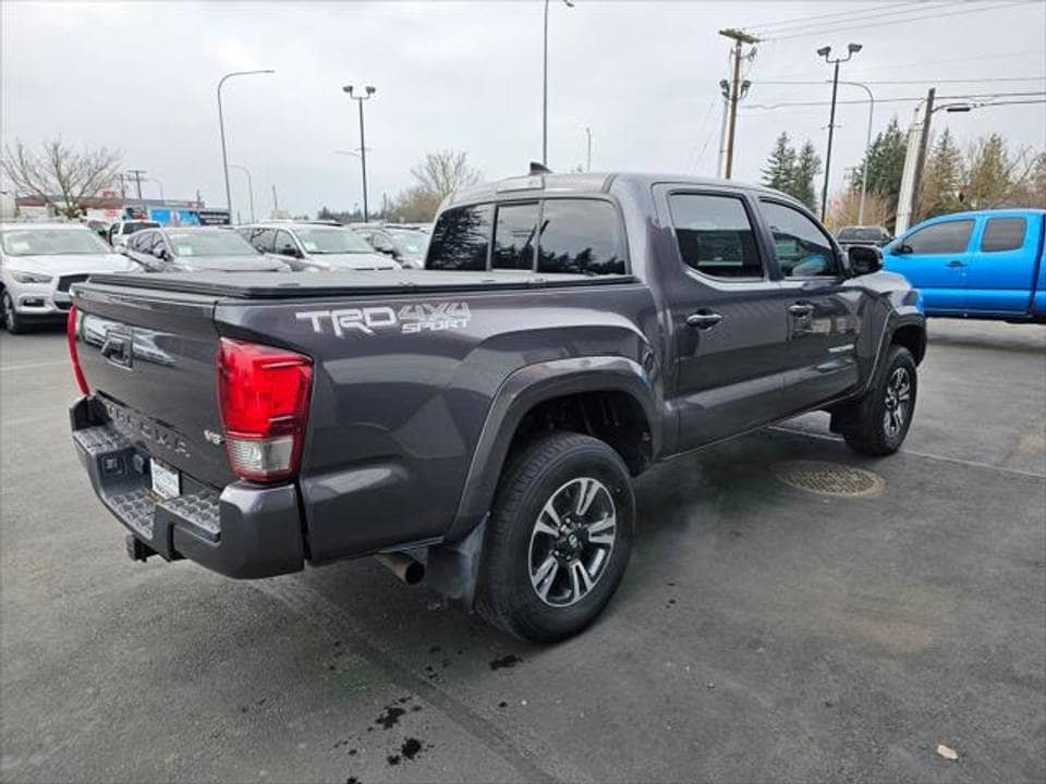 2016 Toyota Tacoma For Sale - Image 4