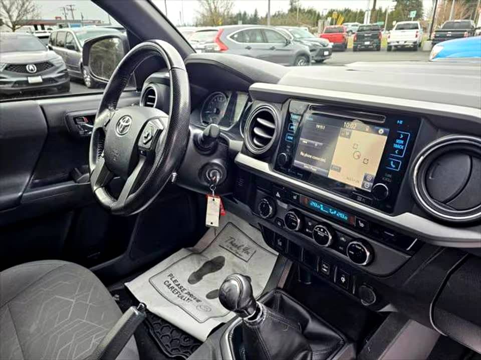 2016 Toyota Tacoma For Sale - Image 5