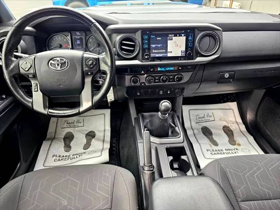 2016 Toyota Tacoma For Sale - Image 8