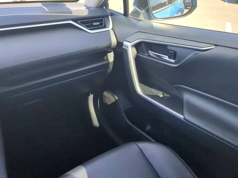2019 Toyota RAV4 XLE for Sale | Reliable SUV | Great Price & Features - Image 10