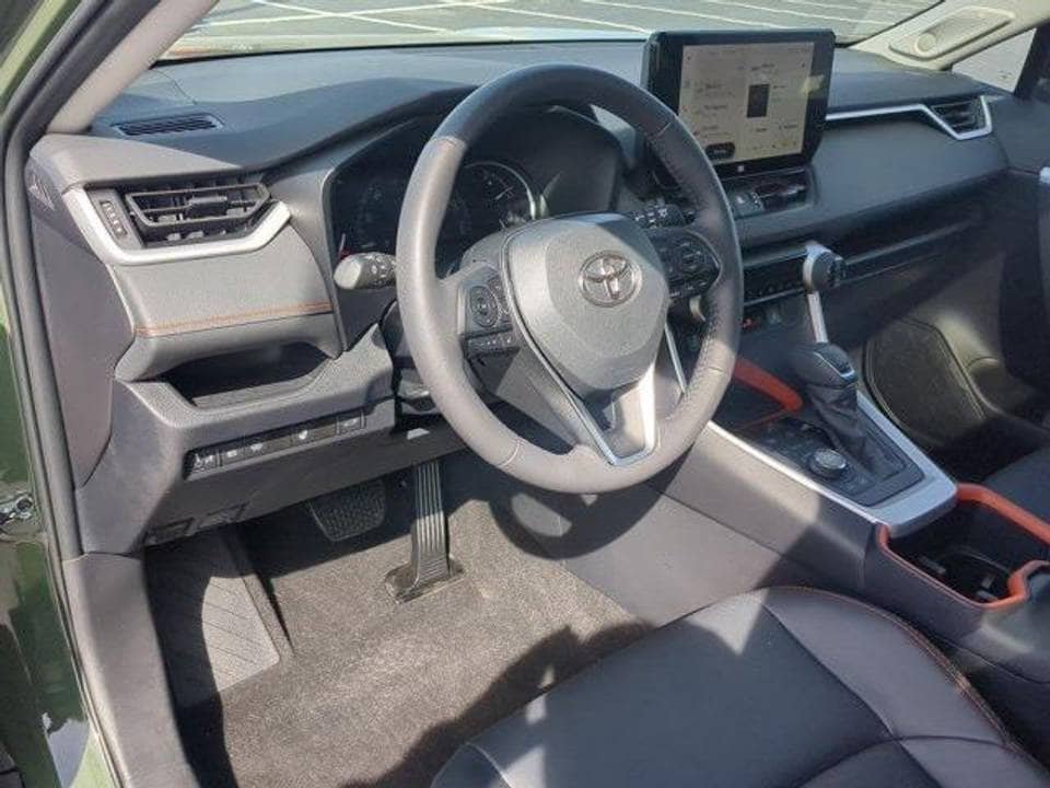 2024 Toyota RAV4 : The Perfect Blend of Power, Efficiency & Adventure - Image 3