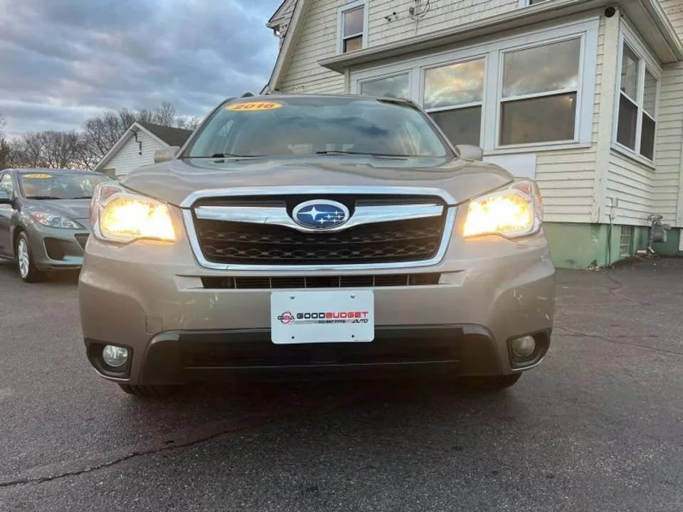 2016 Subaru Forester – Used Compact SUV with All-Wheel Drive & Versatile Cargo Space - Image 6
