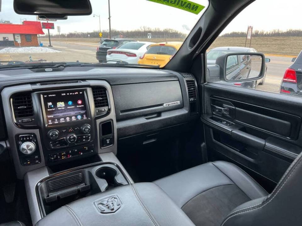 2017 RAM 1500 Big Horn 4x4 Crew Cab For Sale – HEMI V8 | Towing Package | Clean Title - Image 7