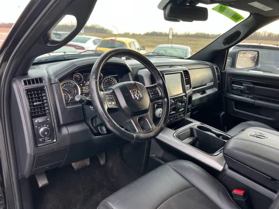 2017 RAM 1500 Big Horn 4x4 Crew Cab For Sale – HEMI V8 | Towing Package | Clean Title - Image 6